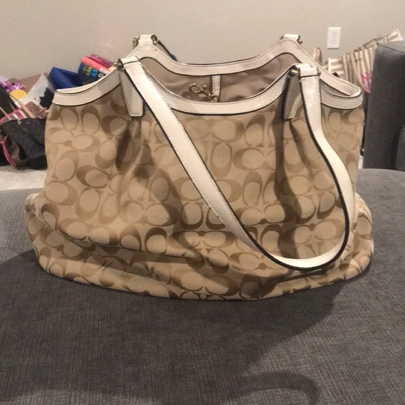 Women’s Coach handbag - Picture 7 of 7